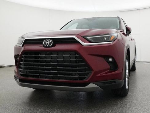 New 2026 Toyota Grand Highlander Platinum image 32