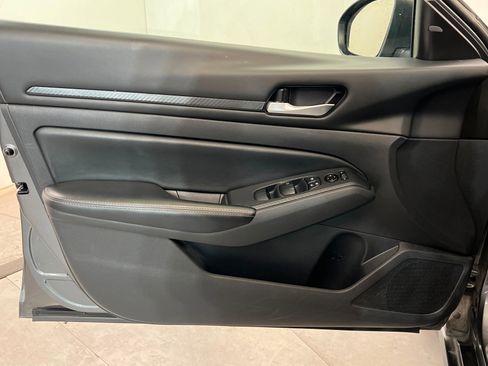 Used 2024 Nissan Altima 2.5 SV image 15