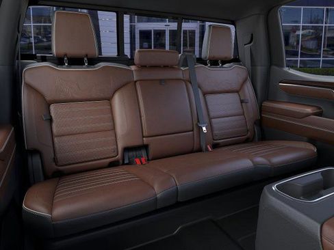 New 2026 GMC Sierra 1500 Denali Ultimate w/ LPO, Black Badging Package AWD/4WD image 17