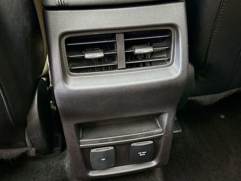 Used 2018 Ford Edge SEL w/ Equipment Group 201A image 26