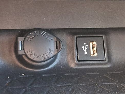 Used 2024 Toyota RAV4 XLE image 24