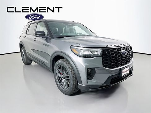 New 2026 Ford Explorer ST-Line w/ ST-Line Street Pack AWD/4WD image 3