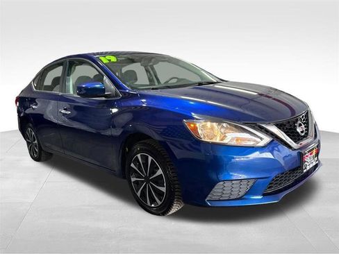 Used 2019 Nissan Sentra S image 3