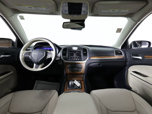 Used 2015 Chrysler 300 C Platinum w/ Harman/Kardon Audio Group AWD/4WD image 28