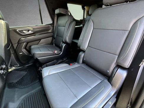 Used 2023 Chevrolet Tahoe Z71 w/ Luxury Package AWD/4WD image 28