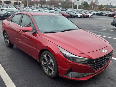 Used 2023 Hyundai Elantra Limited image 1