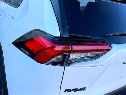 Used 2022 Toyota RAV4 Adventure image 28