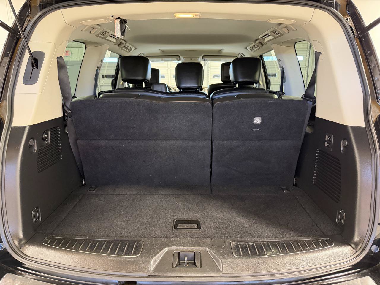 Used 2019 INFINITI QX80 Luxe w/ 22" Wheel Package RWD image 8