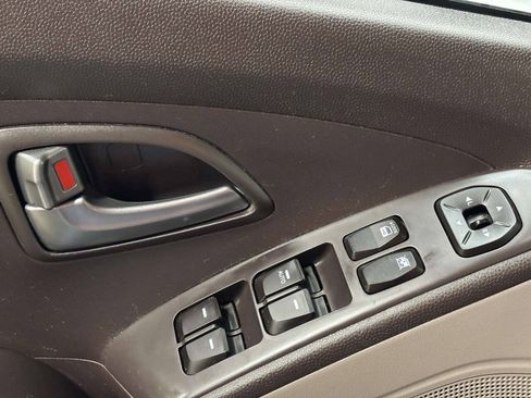 Used 2015 Hyundai Tucson GLS w/ Option Group 02 FWD image 27
