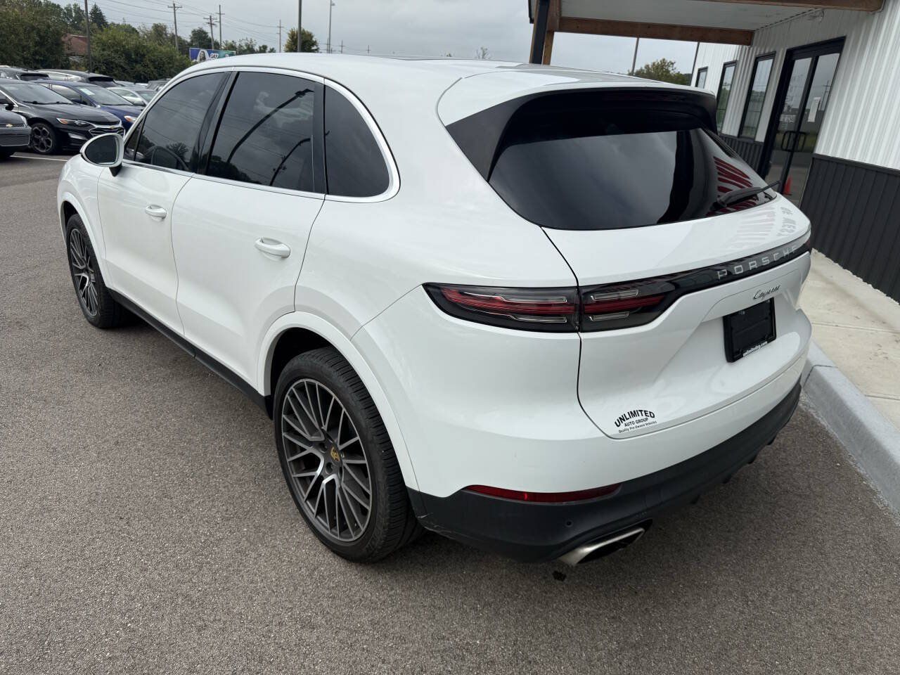 Used 2019 Porsche Cayenne AWD/4WD image 12