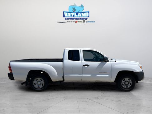 Used 2015 Toyota Tacoma 2WD Access Cab w/ Convenience Package image 6