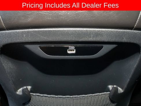 Used 2020 Chrysler Pacifica Limited FWD image 9