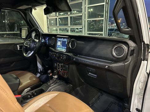 Used 2021 Jeep Wrangler Unlimited Rubicon 4xe w/ Steel Bumper Group image 27