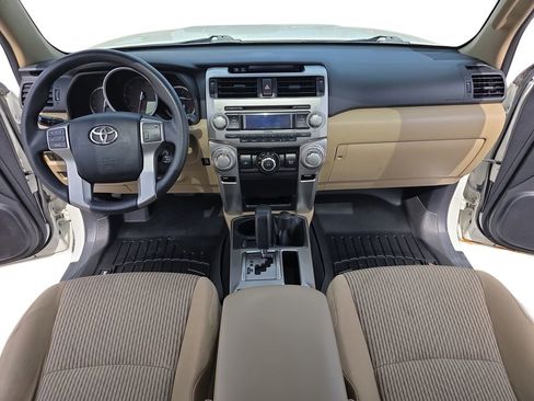 Used 2012 Toyota 4Runner SR5 w/ Convenience Pkg AWD/4WD image 9