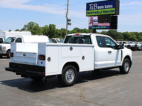 Used 2026 Ford F250 XL w/ XL Chrome Package RWD image 5