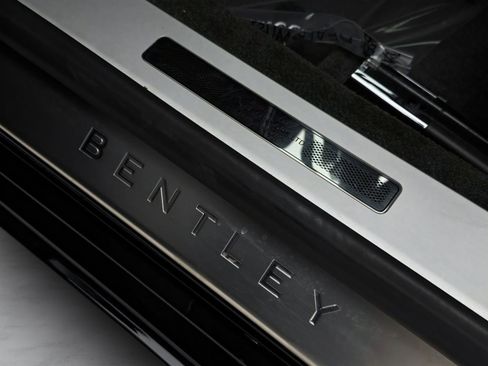 Used 2020 Bentley Flying Spur W12 AWD/4WD image 19
