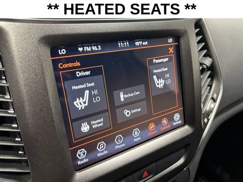 Used 2020 Jeep Cherokee Trailhawk w/ Cold Weather Group AWD/4WD image 7