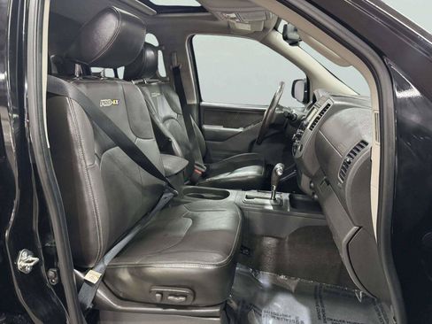 Used 2017 Nissan Frontier PRO-4X w/ Pro-4x Luxury Package AWD/4WD image 46