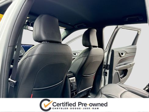 Used 2025 Jeep Compass Trailhawk w/ Trailhawk Elite Group image 7