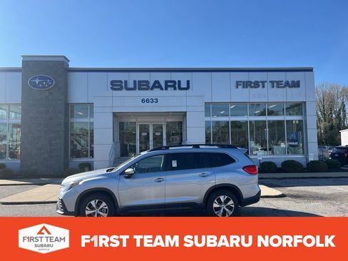 Used 2025 Subaru Ascent Premium image 1