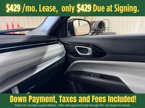 New 2026 Jeep Compass Limited image 25