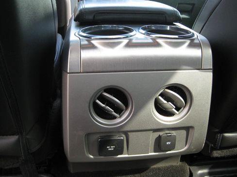 Used 2014 Ford F150 Platinum AWD/4WD image 30