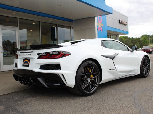 New 2026 Chevrolet Corvette Z06 RWD image 3