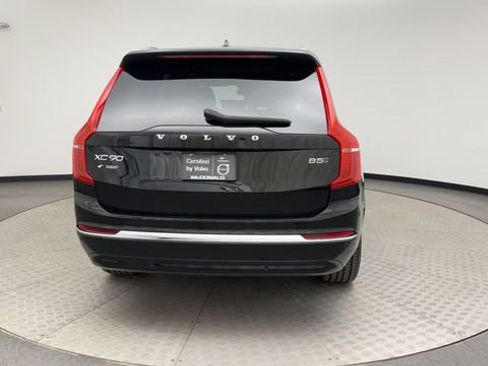 Certified 2025 Volvo XC90 B5 Plus image 3