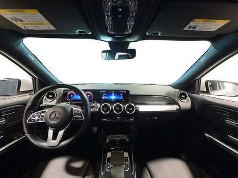 Used 2020 Mercedes-Benz GLB 250 4MATIC image 41