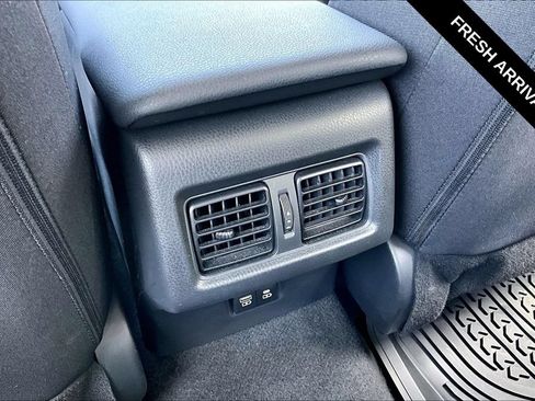 Used 2025 Toyota Camry LE FWD image 12