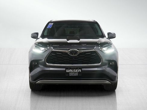 Used 2021 Toyota Highlander Platinum image 8