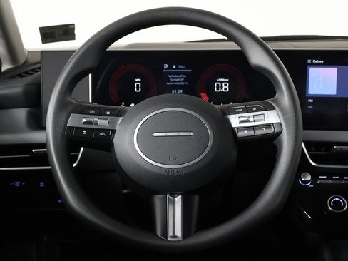 Certified 2025 Hyundai Sonata SE image 32