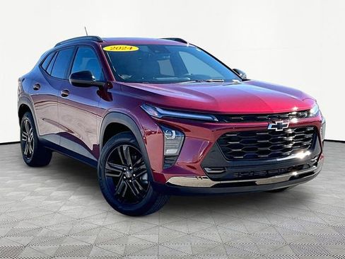 Used 2024 Chevrolet Trax ACTIV w/ Sunroof Package image 1