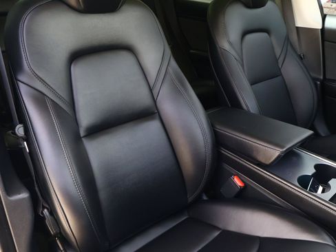 Used 2023 Tesla Model 3 Standard Range RWD image 16
