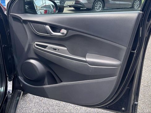 Used 2023 Hyundai Kona SEL FWD image 23