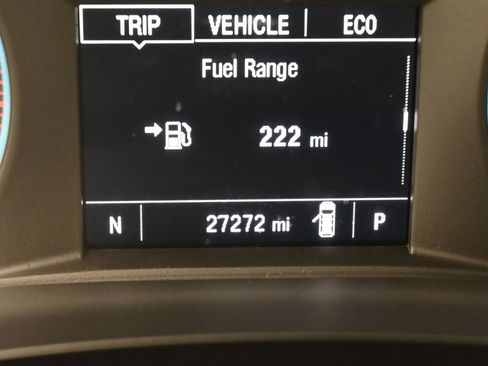 Used 2023 Chevrolet Traverse LT image 17