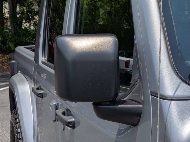 Used 2021 Jeep Gladiator Overland AWD/4WD image 14