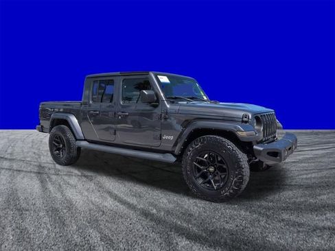Used 2021 Jeep Gladiator Overland w/ Popular Equipment Package AWD/4WD image 2