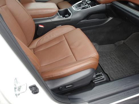 Used 2024 Subaru Outback Touring XT image 11