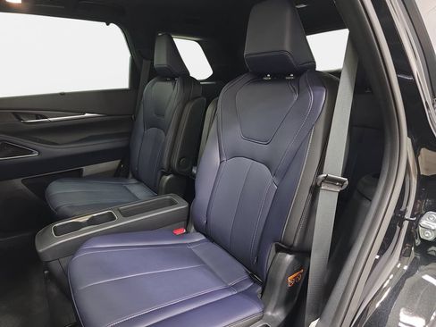 Certified 2026 INFINITI QX60 Sport w/ Dark Cargo Package AWD/4WD image 11