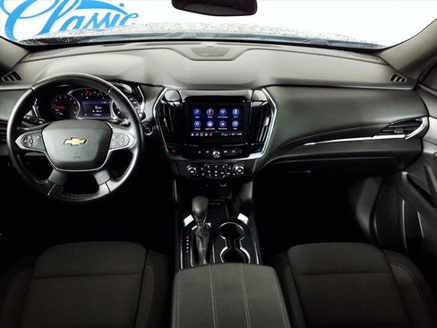 Used 2022 Chevrolet Traverse LT image 14