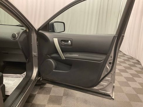 Used 2013 Nissan Rogue S w/ Special Edition Pkg image 28