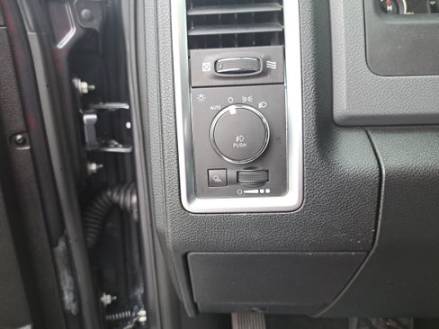 Used 2016 RAM 1500 Big Horn AWD/4WD image 26