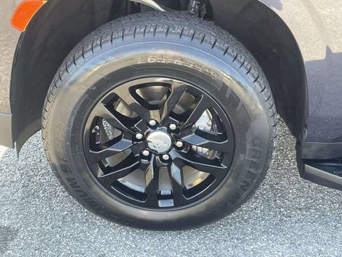 Used 2024 Chevrolet Tahoe LT AWD/4WD image 11