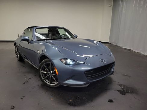 Used 2017 MAZDA MX-5 Miata RF Grand Touring image 12