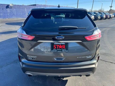 Used 2020 Ford Edge Titanium image 4