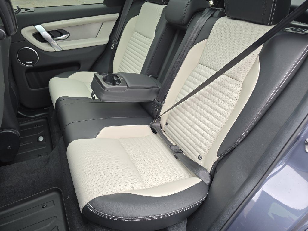 New 2025 Land Rover Discovery Sport Dynamic SE AWD/4WD image 22