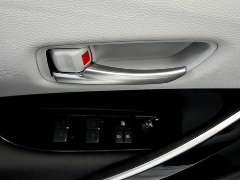 Used 2026 Toyota Corolla XSE FWD image 23