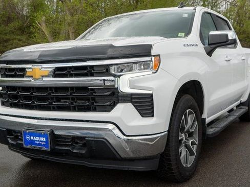 Used 2024 Chevrolet Silverado 1500 LT AWD/4WD image 2