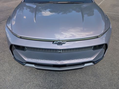 Used 2024 Chevrolet Equinox EV LT w/ LPO, Blackout Package image 10